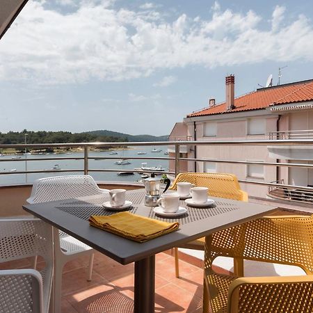 Seafront Apartment Gaby Medulin Exterior foto